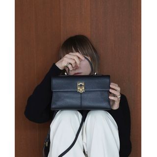 RAMIDUS×CLANE ROUND HAND BAG ライトグレー クラネ-