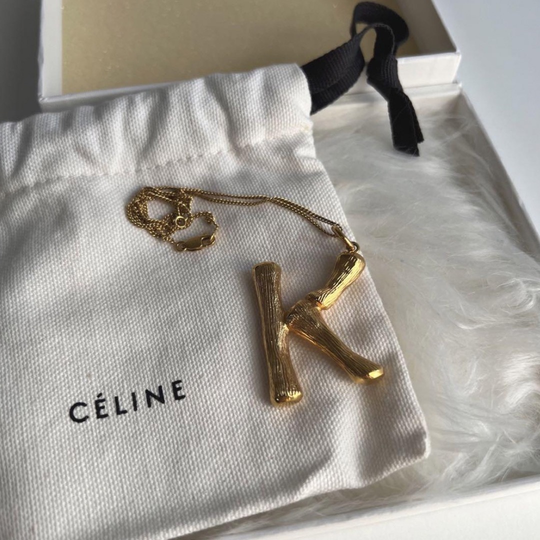 最終値下げ　celine アルファベット イニシャル ネックレス Ｋ　フィービー | フリマアプリ ラクマ