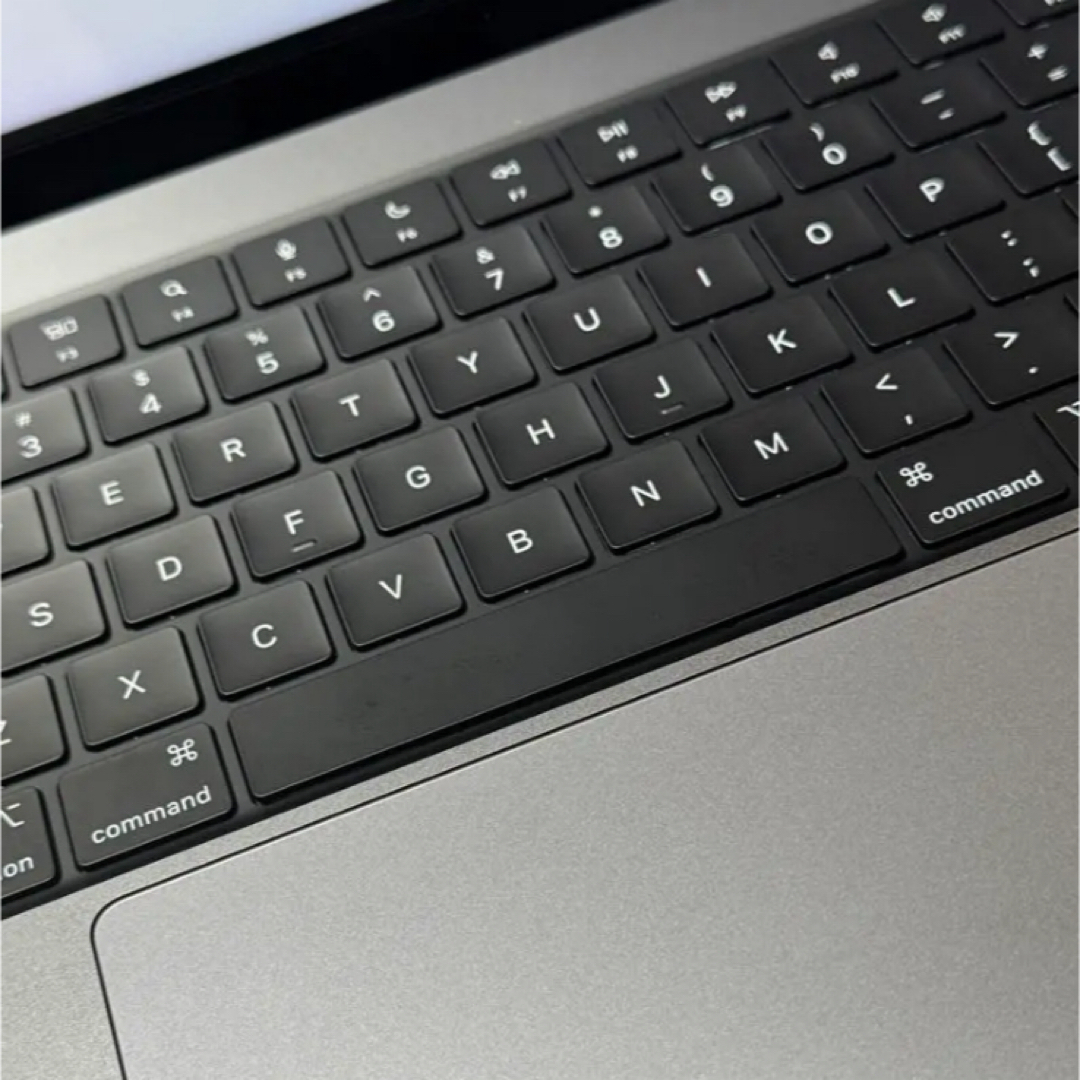 M2 MAX MacBook pro 16インチ