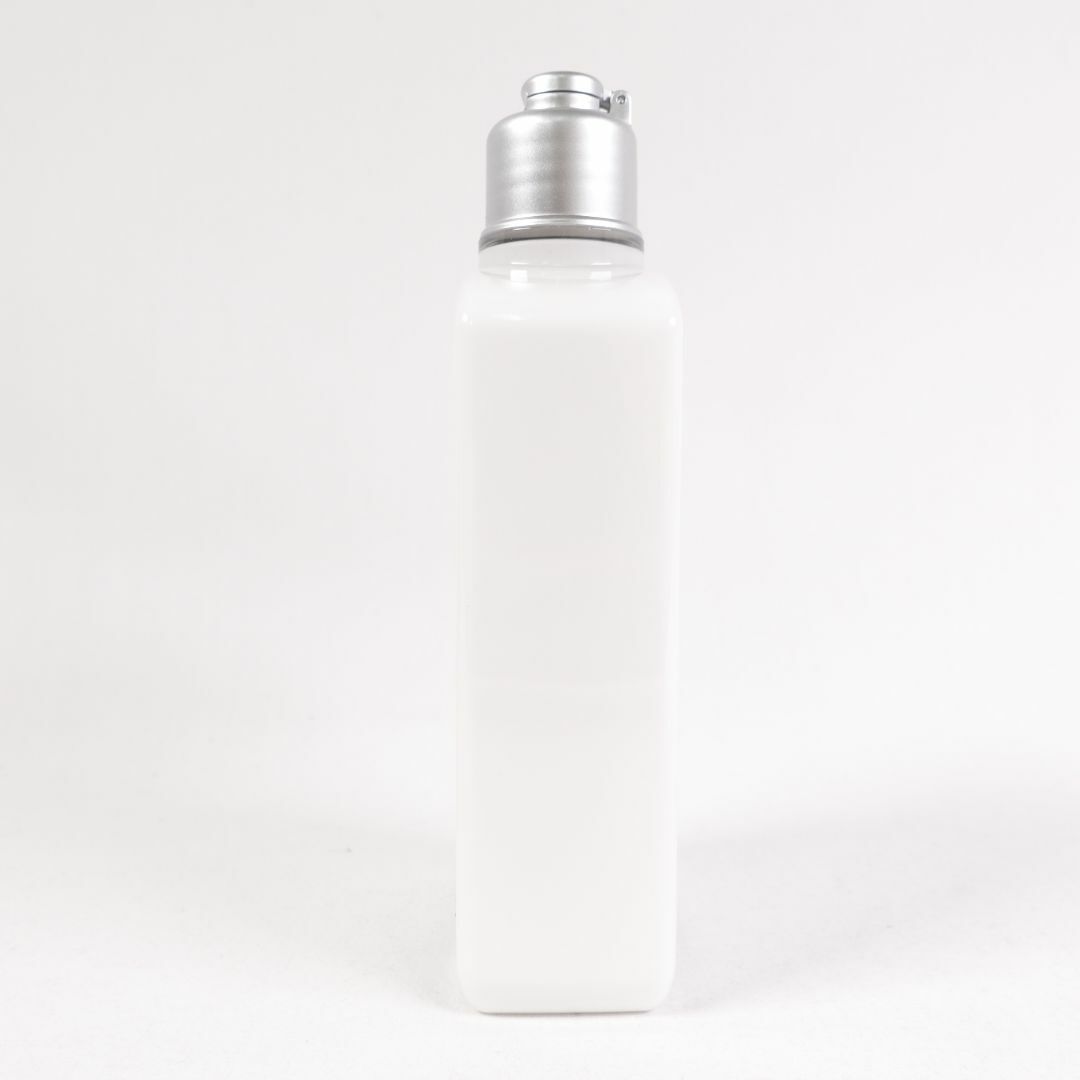 L'OCCITANE(ロクシタン)のロクシタン　ホワイトラベンダー　ボディミルク　250ml×1本 コスメ/美容のボディケア(ボディローション/ミルク)の商品写真
