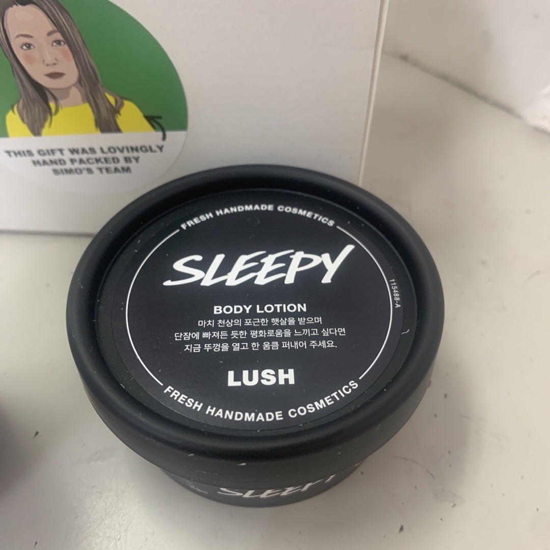 LUSH(ラッシュ)のLUSHシャワージェルとボーディローションセット コスメ/美容のボディケア(ボディソープ/石鹸)の商品写真