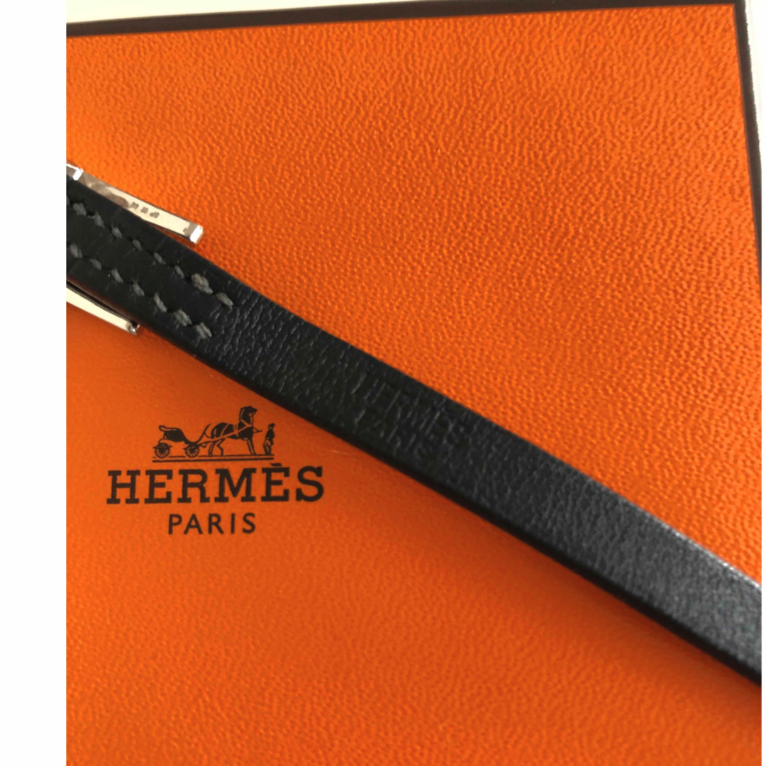 Hermes(エルメス)のHERMES ビーアピ　レザーブレスレット　 レディースのアクセサリー(ブレスレット/バングル)の商品写真