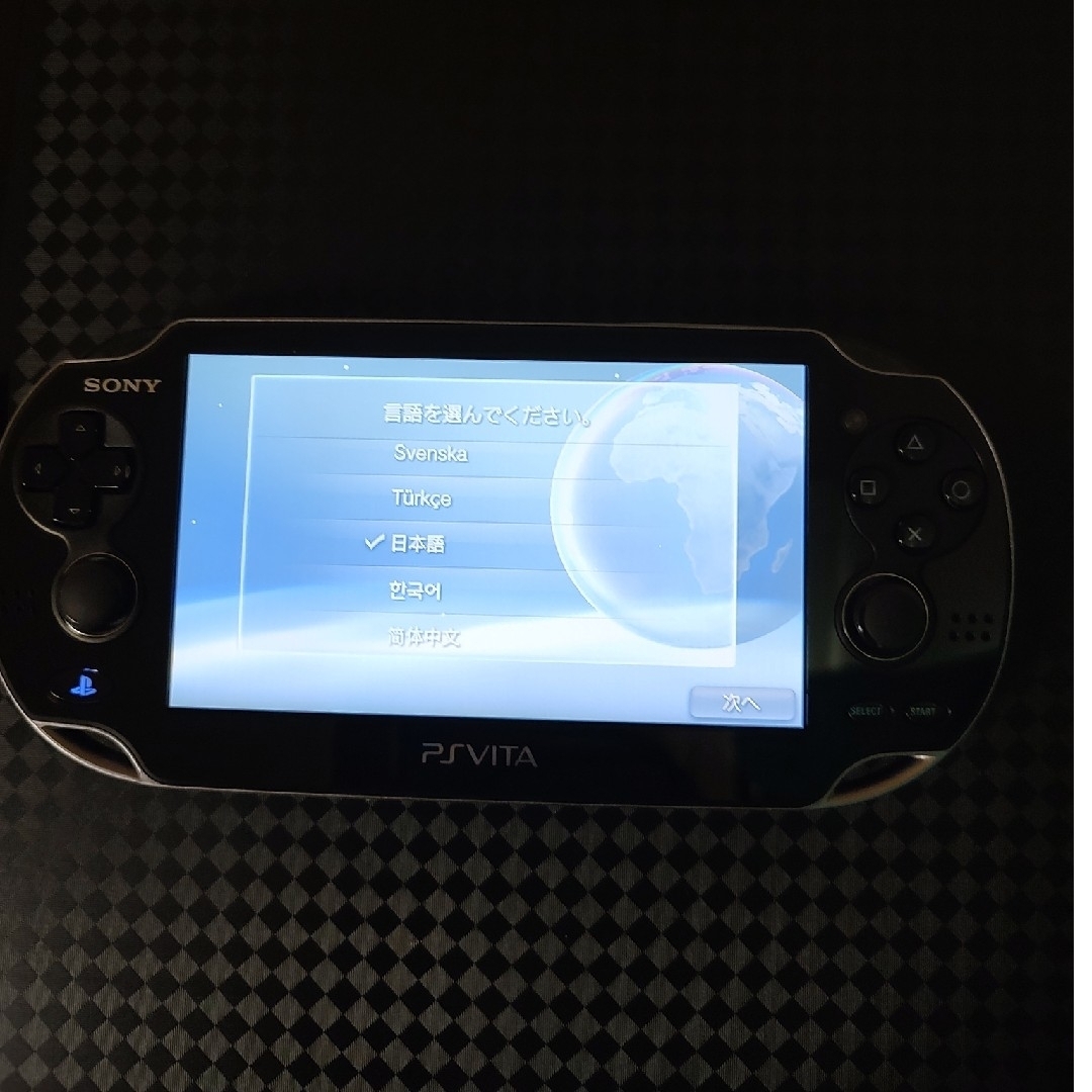 PSVITA 初期型　PCH-1100 3Gモデル