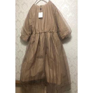 【新品】 OKIRAKU ロングワンピース ベージュ