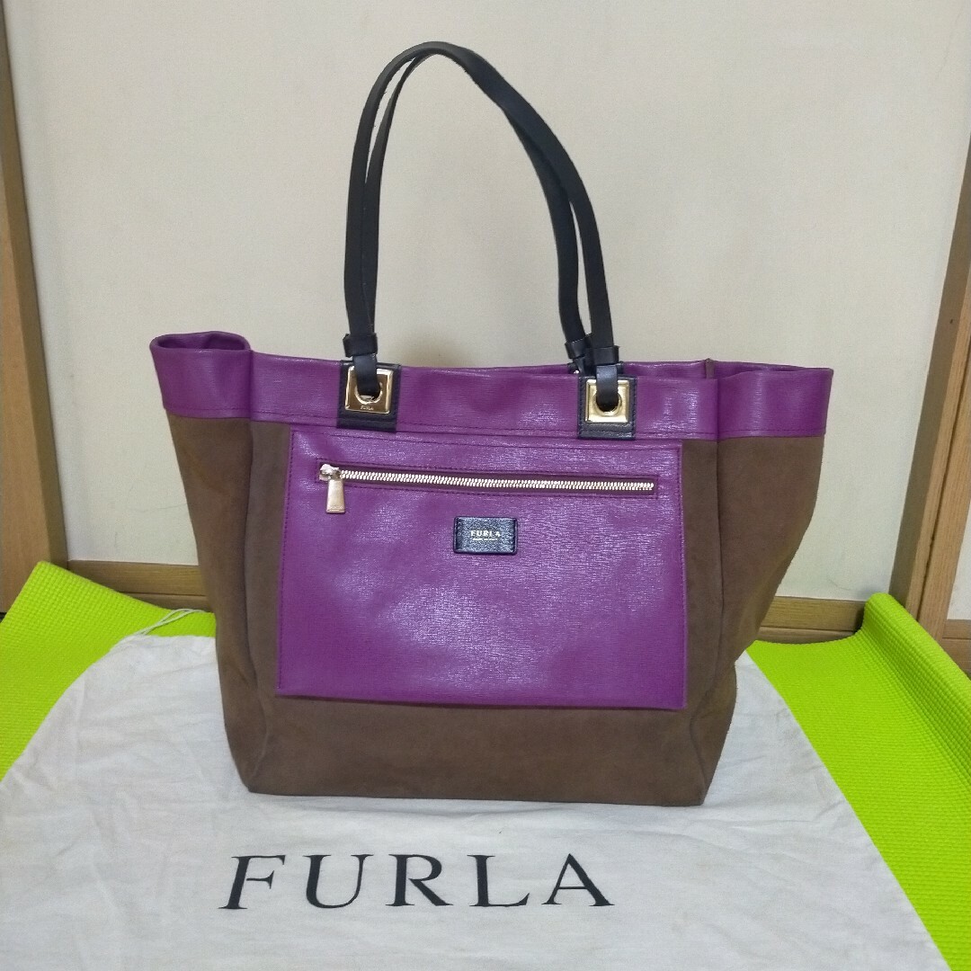 FURLA　フルラリバーシブル肩掛けバッグ