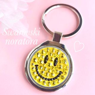 スワロフスキー(SWAROVSKI)のキーリング　キーホルダー　スワロフスキー　スマイル　ニコちゃん　☺︎ 送料無料　(キーホルダー)