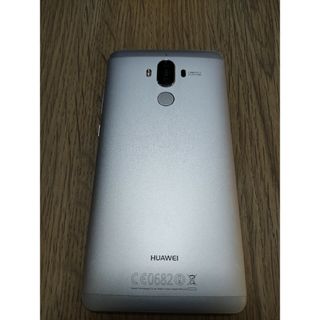 ファーウェイ(HUAWEI)のHUAWEI mate9(スマートフォン本体)