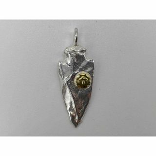 ゴローズ(goro's)のゴローズ　新品　矢じり中①(ネックレス)