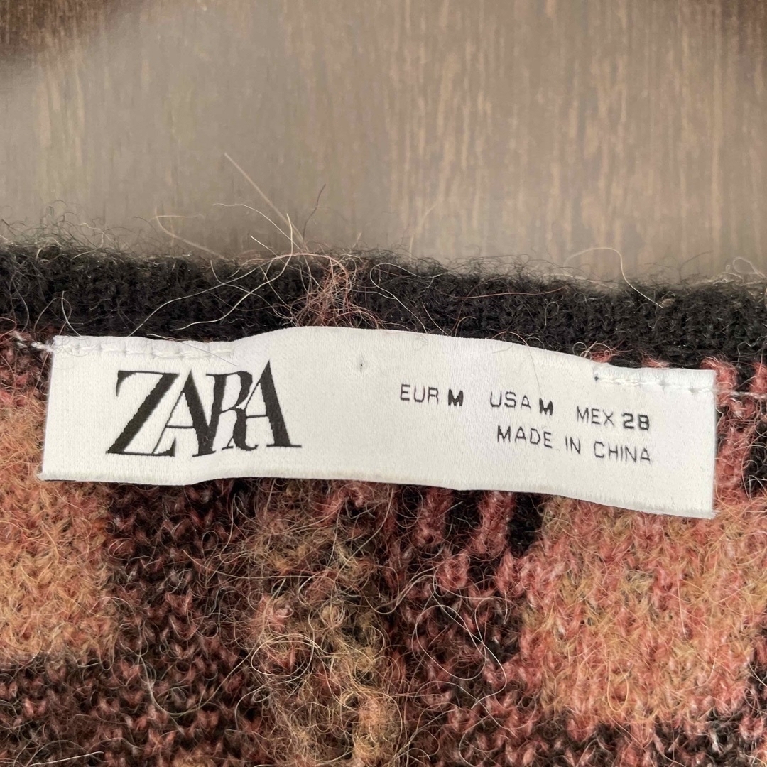 ZARA(ザラ)のzara ポンチョ ケープ コート ファー ジャケット レオパード 豹 ブラック レディースのジャケット/アウター(毛皮/ファーコート)の商品写真