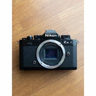 ニコン(Nikon)の新品級！　ニコンZ fc ボディ [ブラック] zfc nikon(ミラーレス一眼)