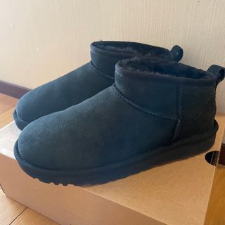 アグ(UGG)のUGG ブーツクラシック ウルトラミニ  サイズ25(ブーツ)