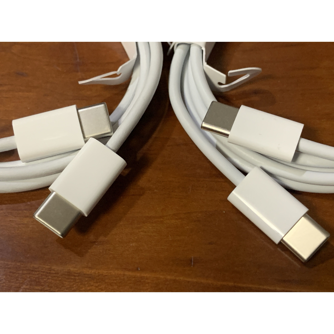 新同品Apple 純正 USB-C充電ケーブル２本  #6 スマホ/家電/カメラのスマートフォン/携帯電話(バッテリー/充電器)の商品写真