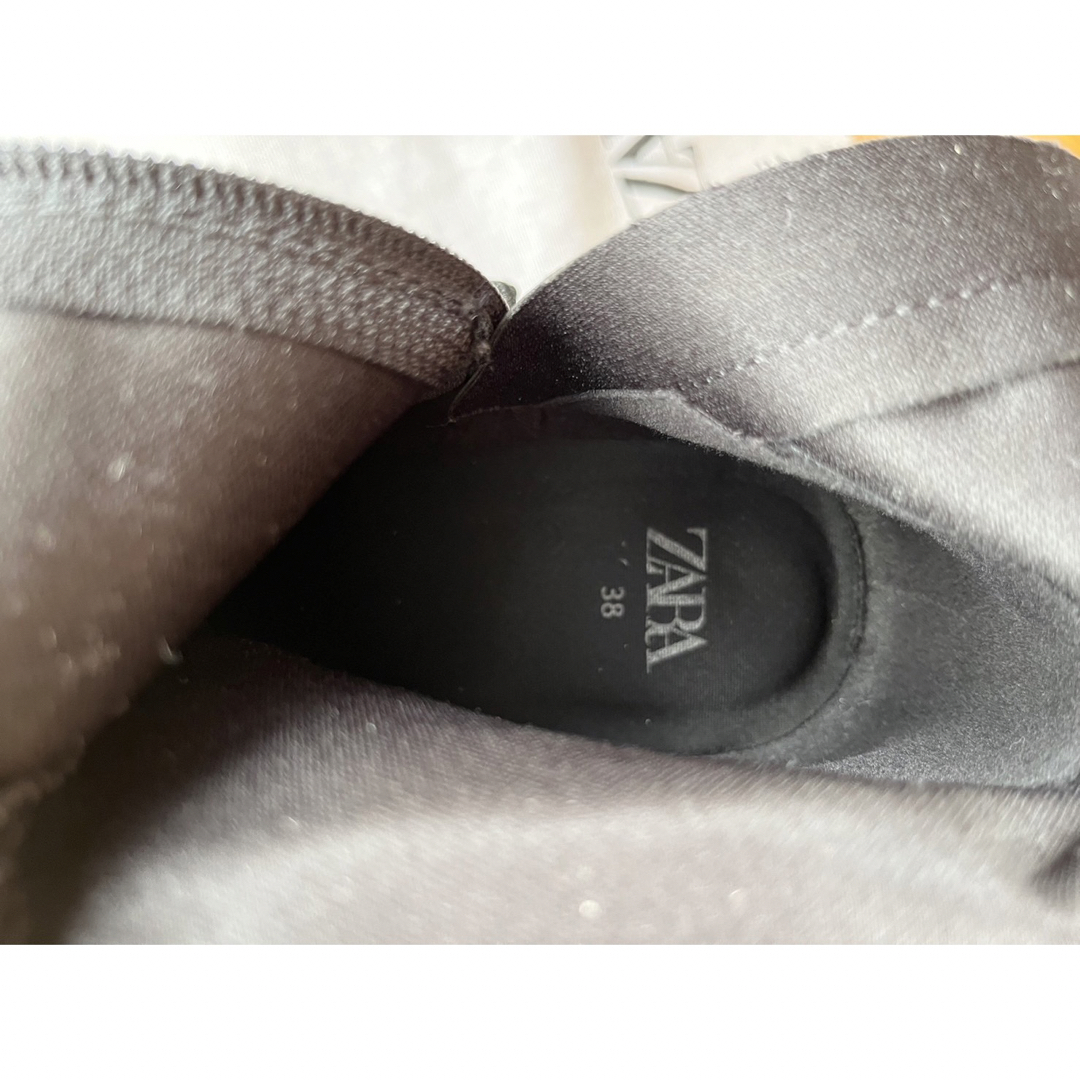 ZARA(ザラ)のZARA ロングブーツ レディースの靴/シューズ(ブーツ)の商品写真