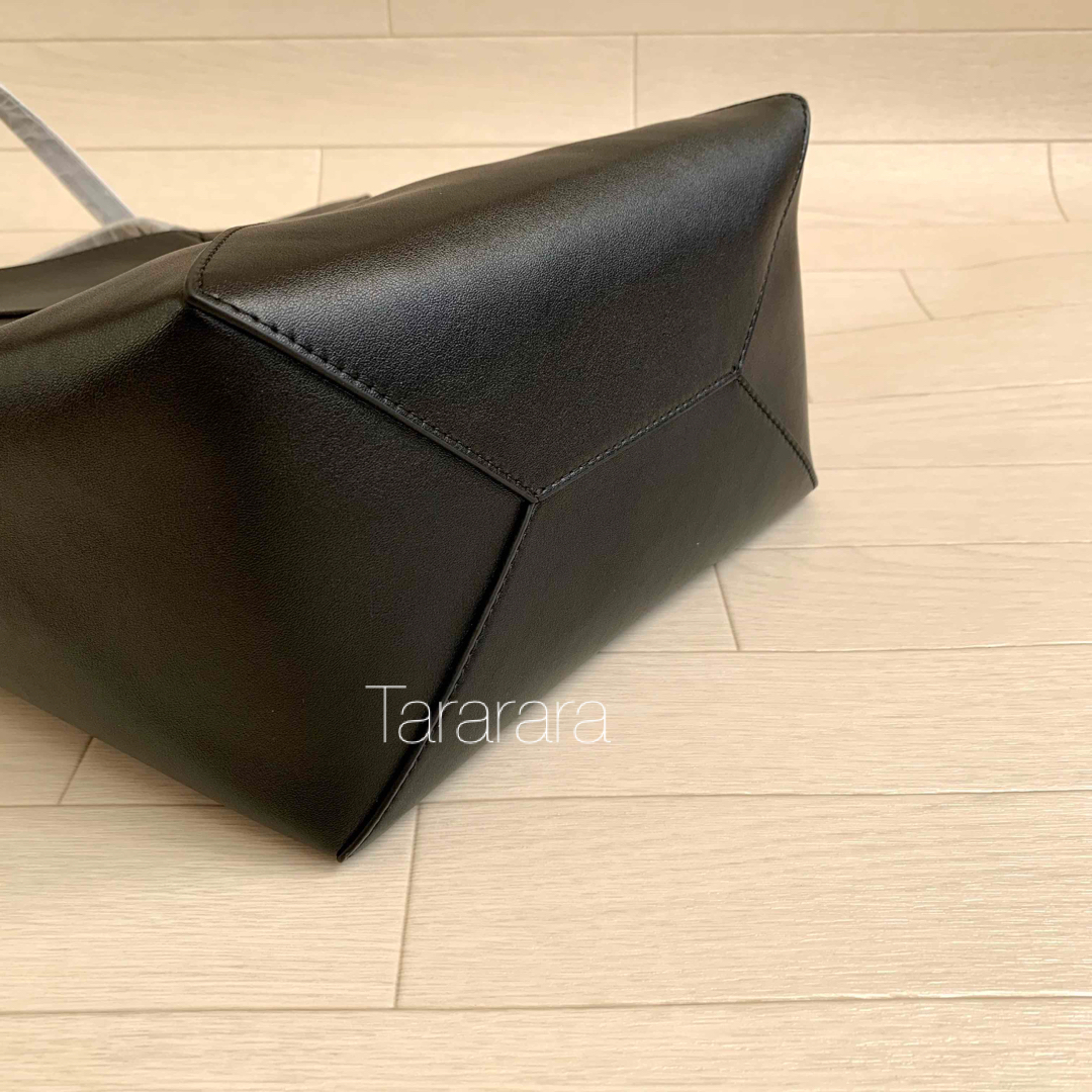 ●leather Folding MトートショルダーバッグBLACK●本革 レディースのバッグ(トートバッグ)の商品写真