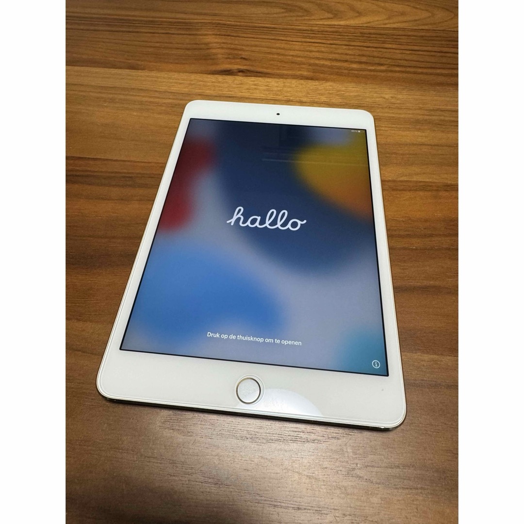 iPad   iPad mini4 GB Wi Fiモデル ゴールドの通販 by アライダー's