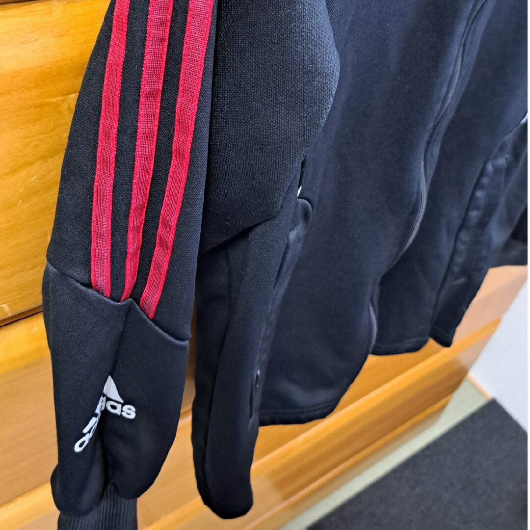 adidas(アディダス)のアディダスジャージ 上着のみ 150 キッズ/ベビー/マタニティのキッズ服女の子用(90cm~)(ジャケット/上着)の商品写真