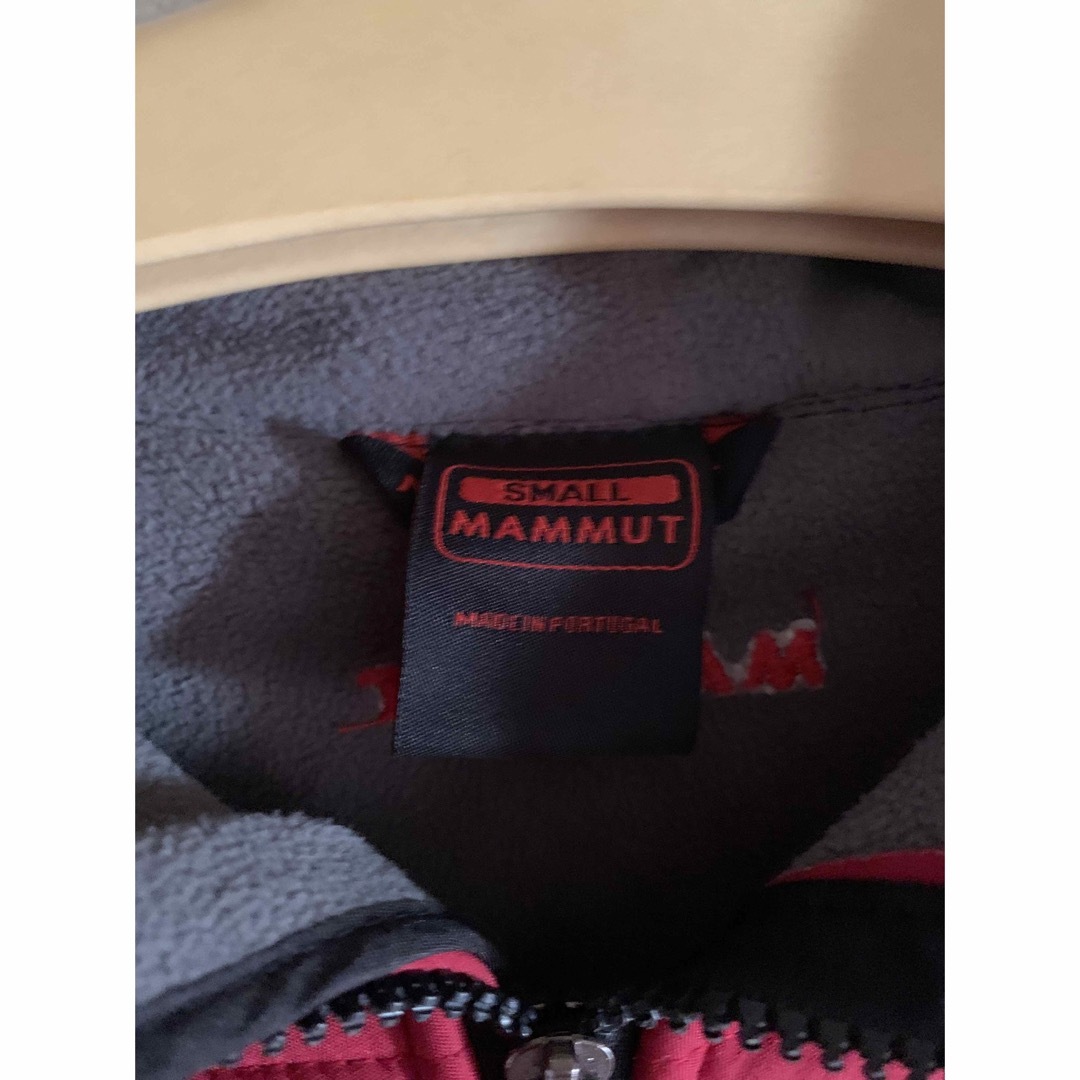 Mammut(マムート)のMAMMUT 中フリース付き　メンズSサイズ　女性にも！ スポーツ/アウトドアのアウトドア(登山用品)の商品写真