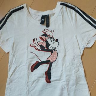 アディダス(adidas)のTシャツ(Tシャツ/カットソー)