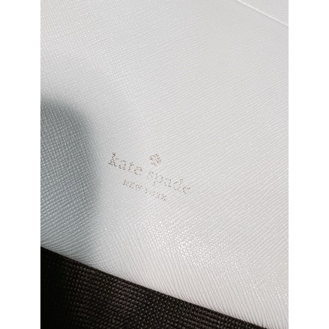 kate spade new york(ケイトスペードニューヨーク)のkate spade NEW YORK 亀クランチバック レディースのバッグ(ハンドバッグ)の商品写真