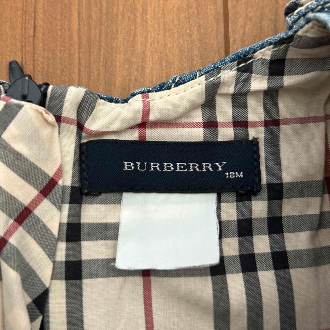 BURBERRY(バーバリー)のベビー　赤ちゃん　子供服　美品　バーバリー　Burberry デニム　ワンピース キッズ/ベビー/マタニティのキッズ服女の子用(90cm~)(ワンピース)の商品写真