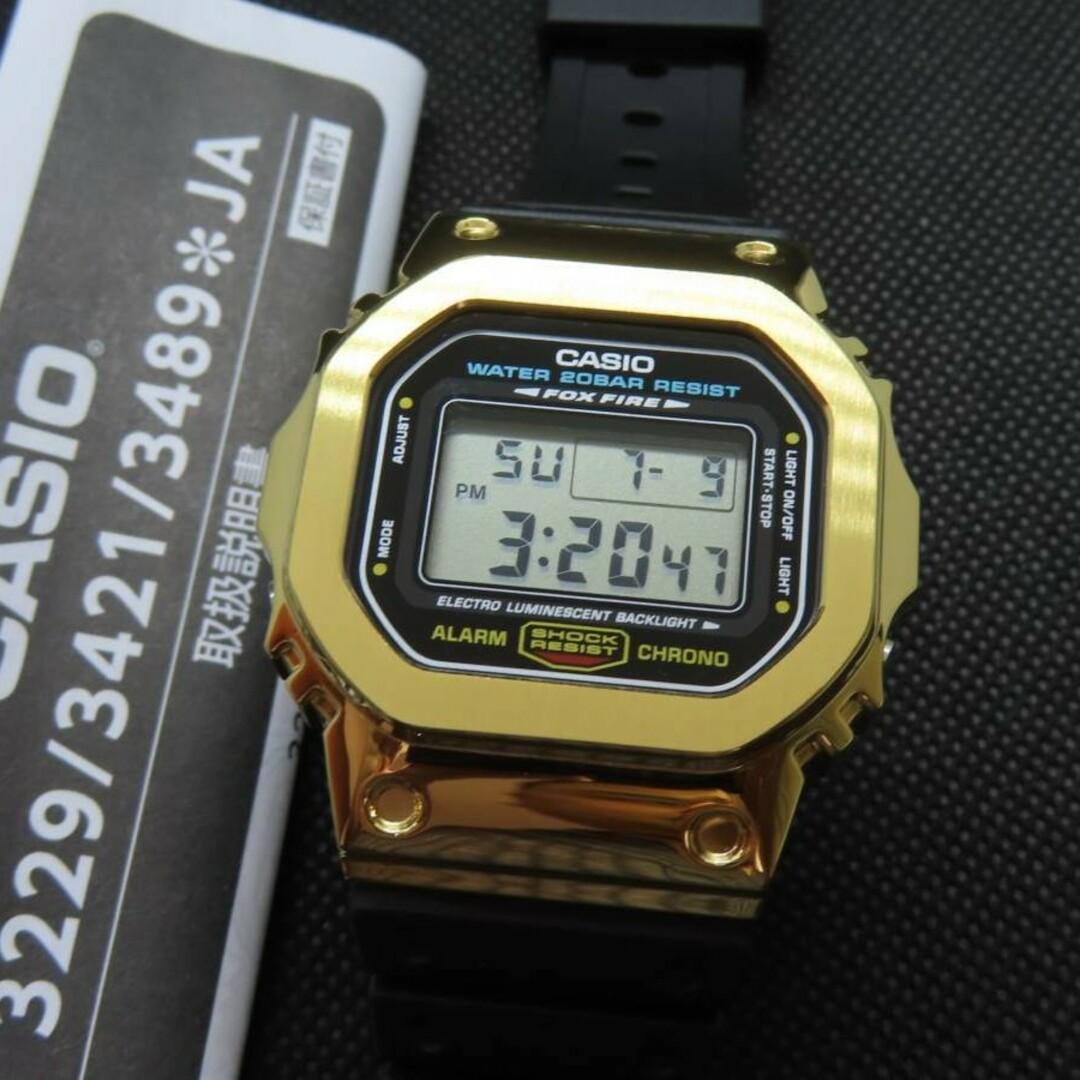 G-SHOCK(ジーショック)のカシオ G-SHOCK/Gショック DW-5600E●ゴールドメタルカスタム メンズの時計(腕時計(デジタル))の商品写真