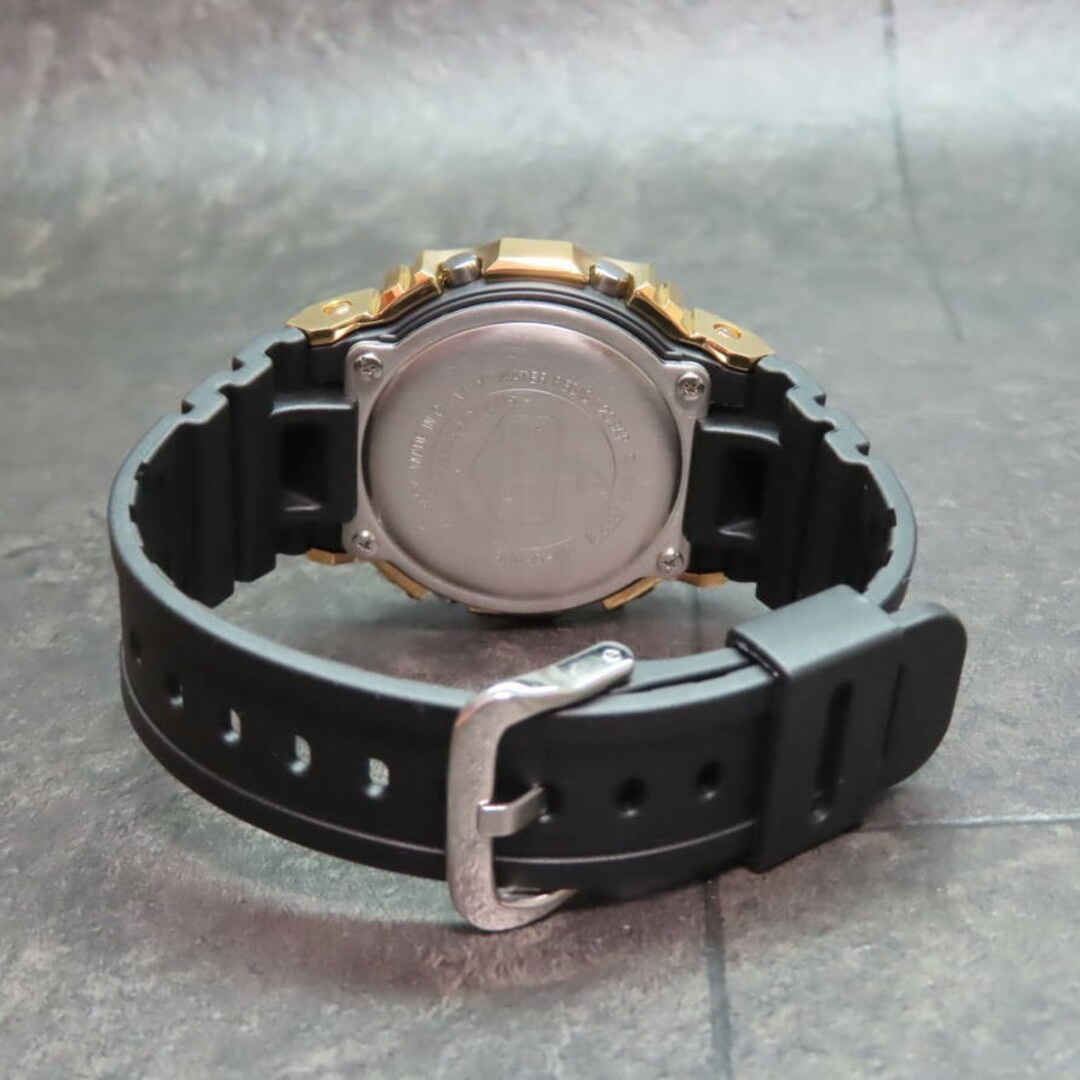 G-SHOCK(ジーショック)のカシオ G-SHOCK/Gショック DW-5600E●ゴールドメタルカスタム メンズの時計(腕時計(デジタル))の商品写真