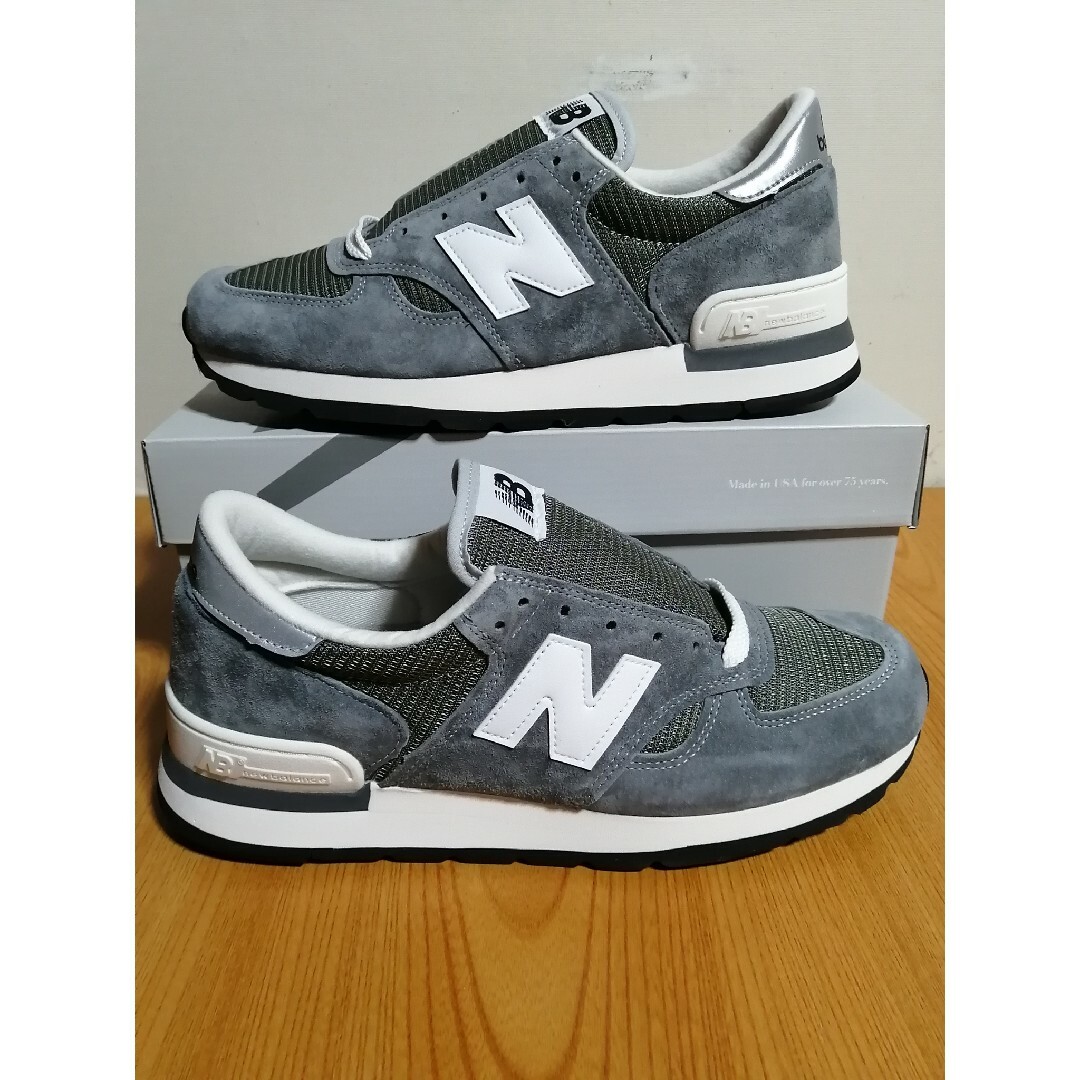 New Balance(ニューバランス)のus11 29.0cm ニューバランス M990GR1 グレー 未使用品 メンズの靴/シューズ(スニーカー)の商品写真