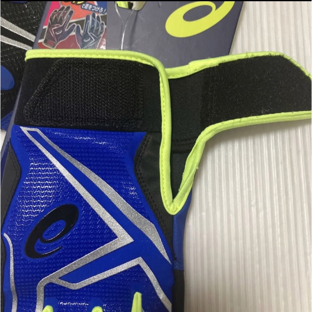 asics(アシックス)の送料無料 新品 asics 両手用 カラー バッティング用手袋 M スポーツ/アウトドアの野球(その他)の商品写真