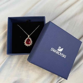 スワロフスキー(SWAROVSKI)のスワロフスキー　ネックレス(ネックレス)