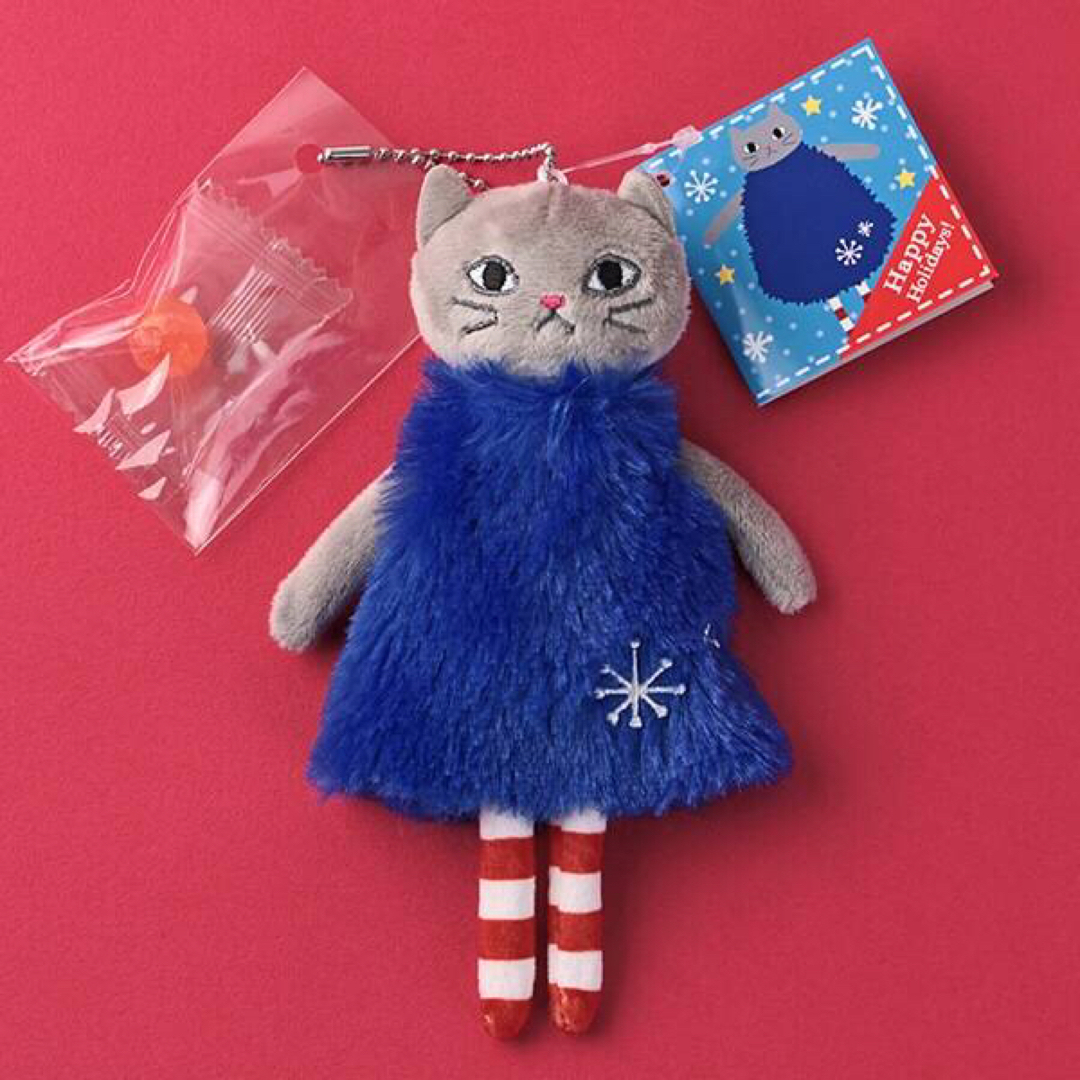 KALDI(カルディ)の★新品★カルディ　クリスマス　くたくたねこちゃん　ベージュ＆グレー　ギフト　 エンタメ/ホビーのおもちゃ/ぬいぐるみ(キャラクターグッズ)の商品写真