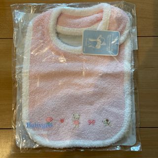 ファミリア(familiar)のfamiliar★ファミリア★ピンク★スタイ★よだれかけ★刺繍(ベビースタイ/よだれかけ)