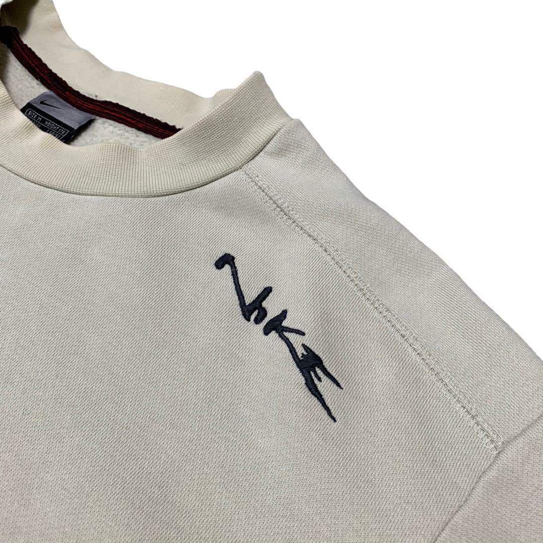 NIKE(ナイキ)の00s Nike ホワイトベージュスウェット 肩ロゴ刺繍 メンズのトップス(スウェット)の商品写真