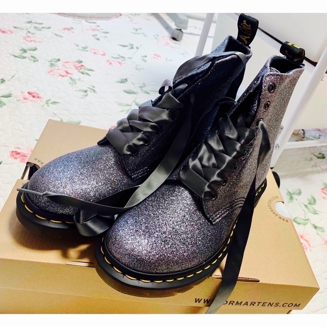 Dr.Martens(ドクターマーチン)のDr.Martens ドクターマーチン ラメ ショートブーツ drマーチン レディースの靴/シューズ(ブーツ)の商品写真