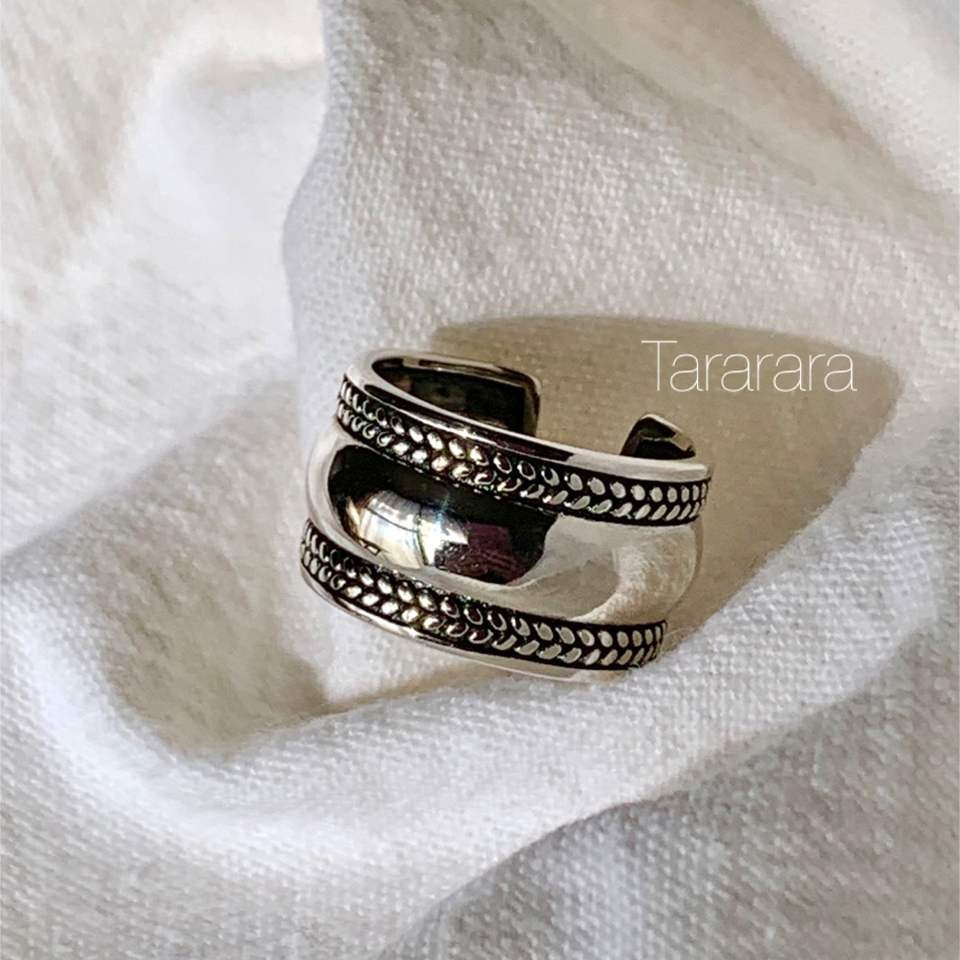 ●silver925 Pot on Leaf ring●金属アレルギー対応 レディースのアクセサリー(リング(指輪))の商品写真