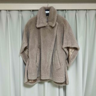 マックスマーラ(Max Mara)のMAXMARA テディケープ　サンド(毛皮/ファーコート)