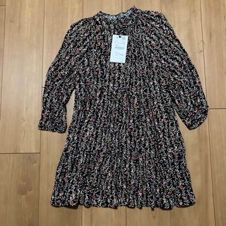 ザラキッズ(ZARA KIDS)の最終値下げ❗️ZARAキッズ　花柄ワンピース　122cm(ワンピース)