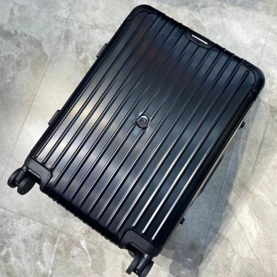 Rimowa リモワ ステルス モンクレール MONCLER トパーズ 4輪