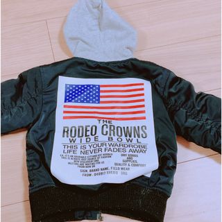 ロデオクラウンズワイドボウル(RODEO CROWNS WIDE BOWL)のRODEO CROWNSキッズアウター(ジャケット/上着)