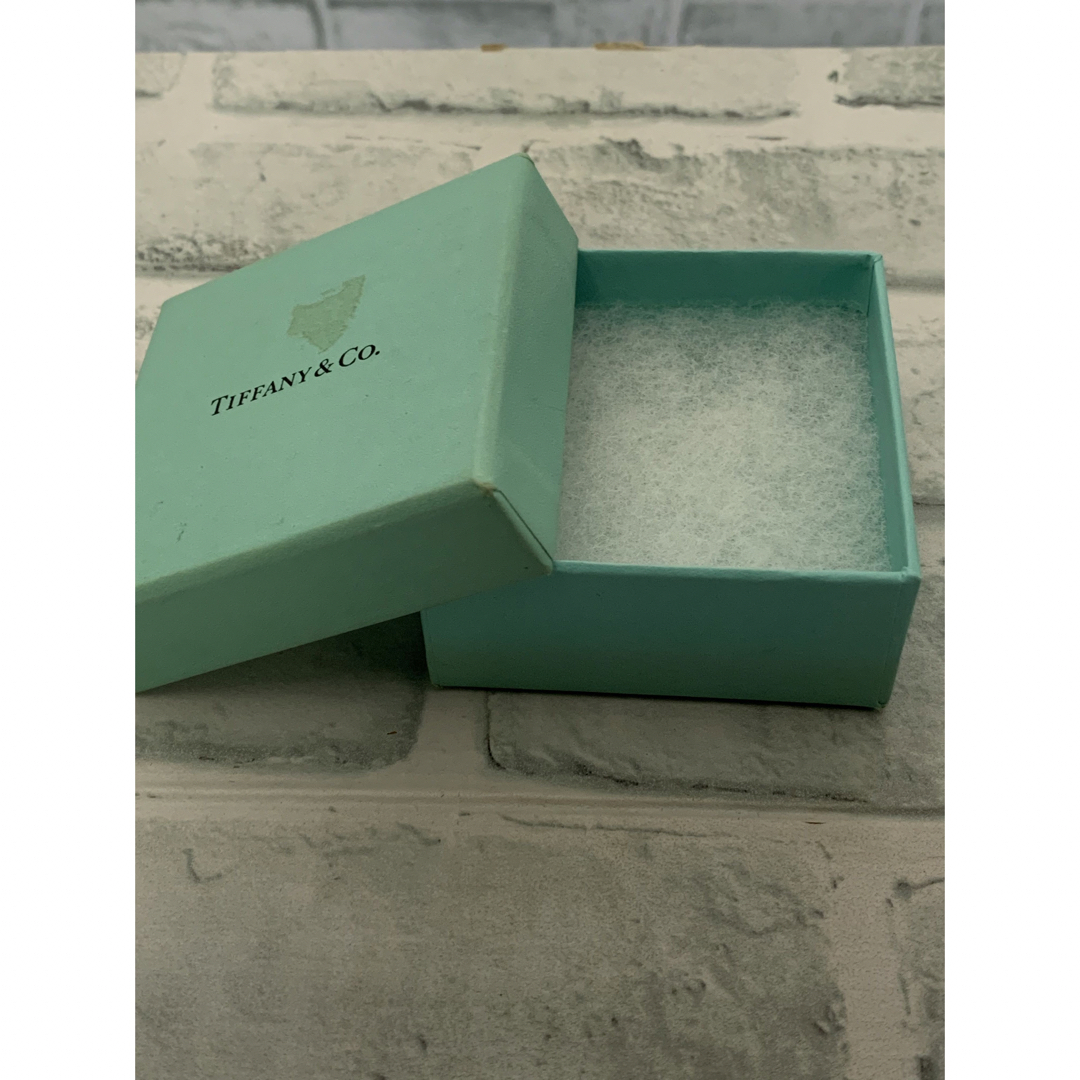 Tiffany & Co.(ティファニー)の希少　ヴィンテージティファニー プレゼントボックス　チャーム　キーリング レディースのファッション小物(キーホルダー)の商品写真