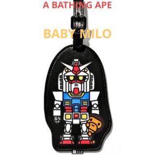 アベイシングエイプ(A BATHING APE)の【未開封・海外限定】APE×ガンダムBABY MILOラゲッジタグ(旅行用品)