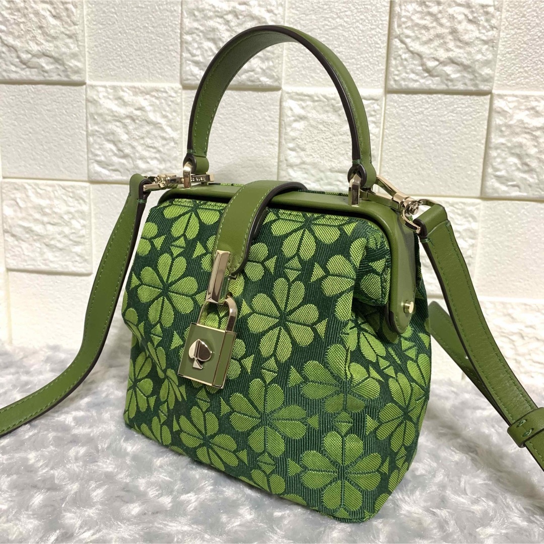 【新品同様】Kate spade レメディ　スペード　フラワースモール　グリーン