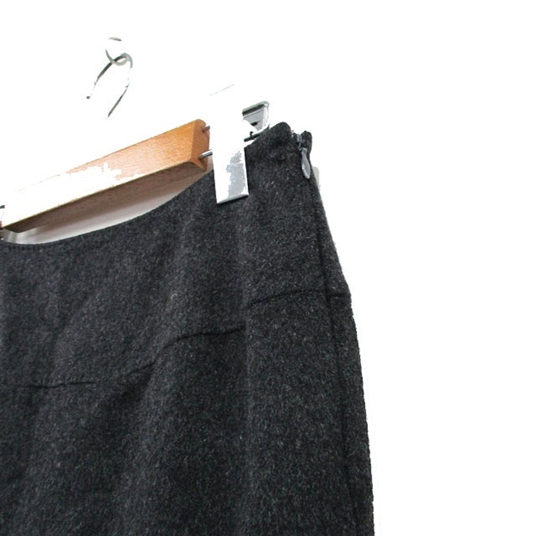 TOMORROWLAND(トゥモローランド)のトゥモローランド 台形 スカート 膝丈 ウール シンプル 36 チャコールグレー レディースのスカート(ひざ丈スカート)の商品写真