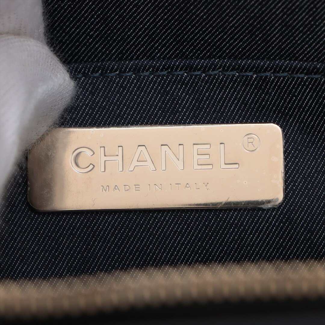 CHANEL(シャネル)のシャネル  ラムスキン  ブラック レディース ウエストバッグ レディースのバッグ(ボディバッグ/ウエストポーチ)の商品写真