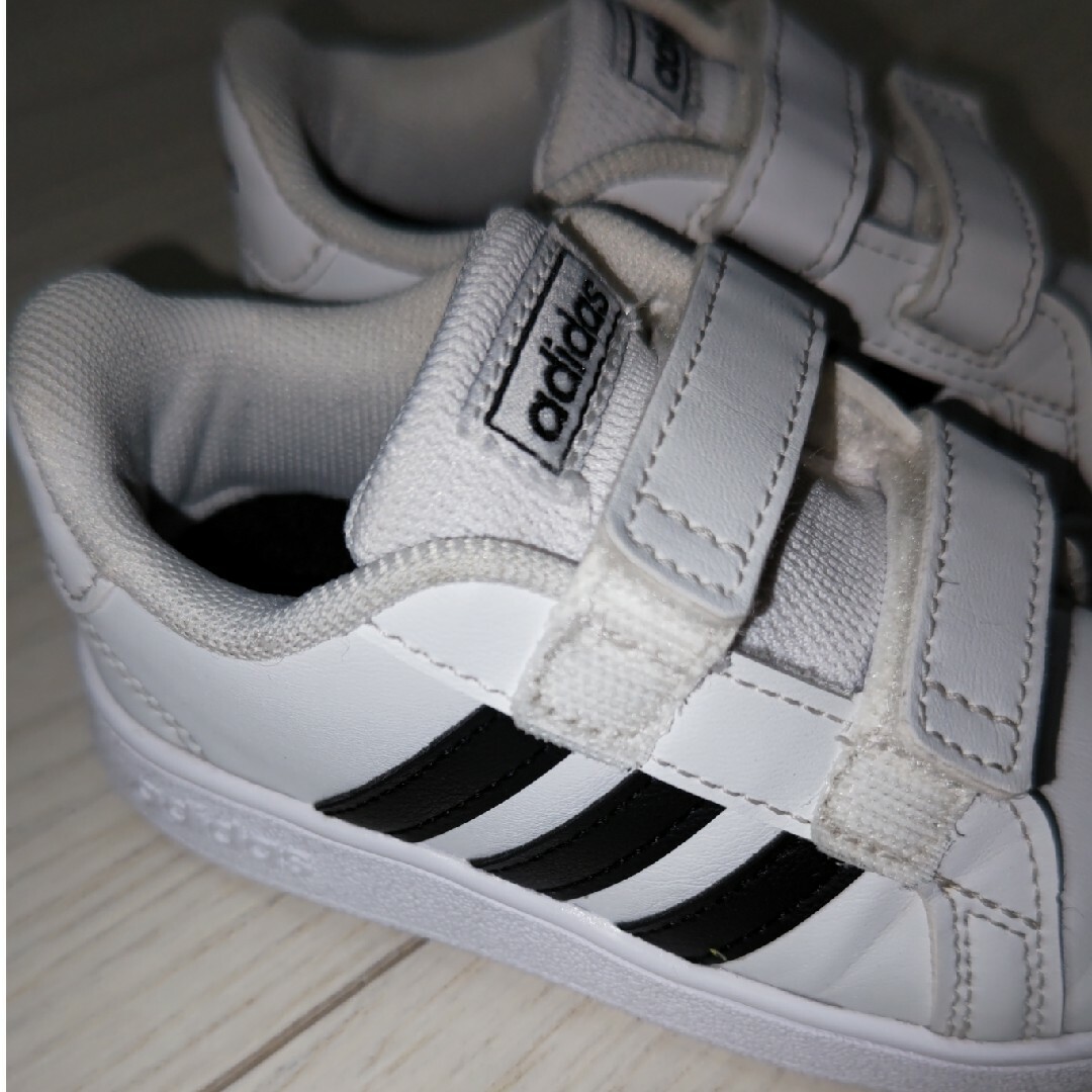 adidas(アディダス)のアディダス子供靴14センチ キッズ/ベビー/マタニティのベビー靴/シューズ(~14cm)(スニーカー)の商品写真