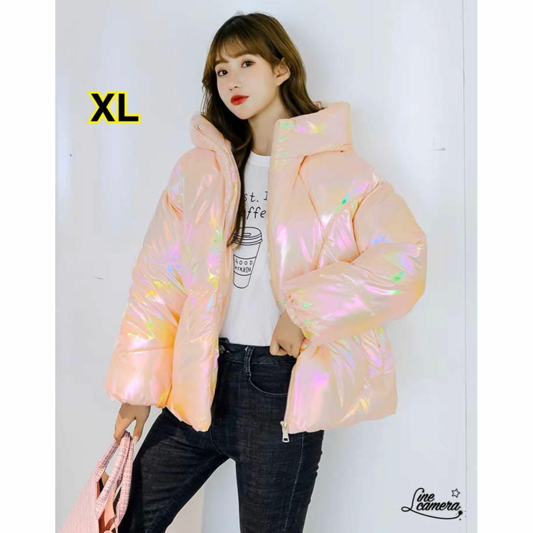 XL【新品】メタリック　桃色　ショート丈　ブルゾン　中綿　カジュアル　フェミニン レディースのジャケット/アウター(ダウンコート)の商品写真