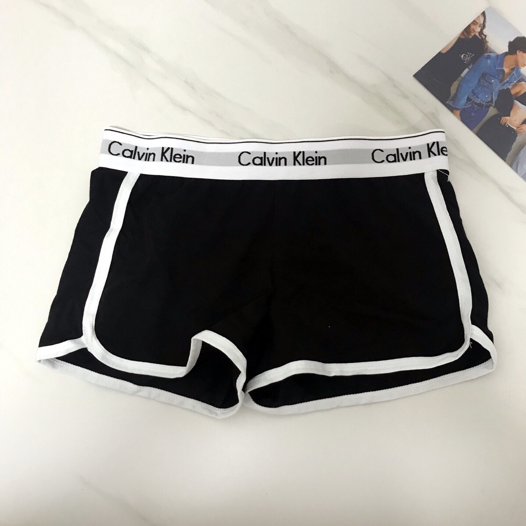 Calvin Klein(カルバンクライン)のカルバンクライン　ck ショートパンツ ブラック 下着 Lサイズ レディースのパンツ(ショートパンツ)の商品写真