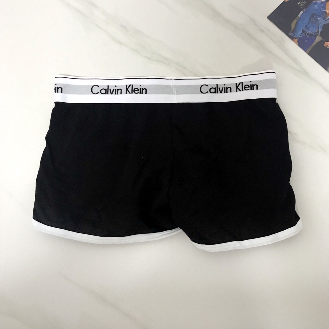 Calvin Klein(カルバンクライン)のカルバンクライン　ck ショートパンツ ブラック 下着 Lサイズ レディースのパンツ(ショートパンツ)の商品写真