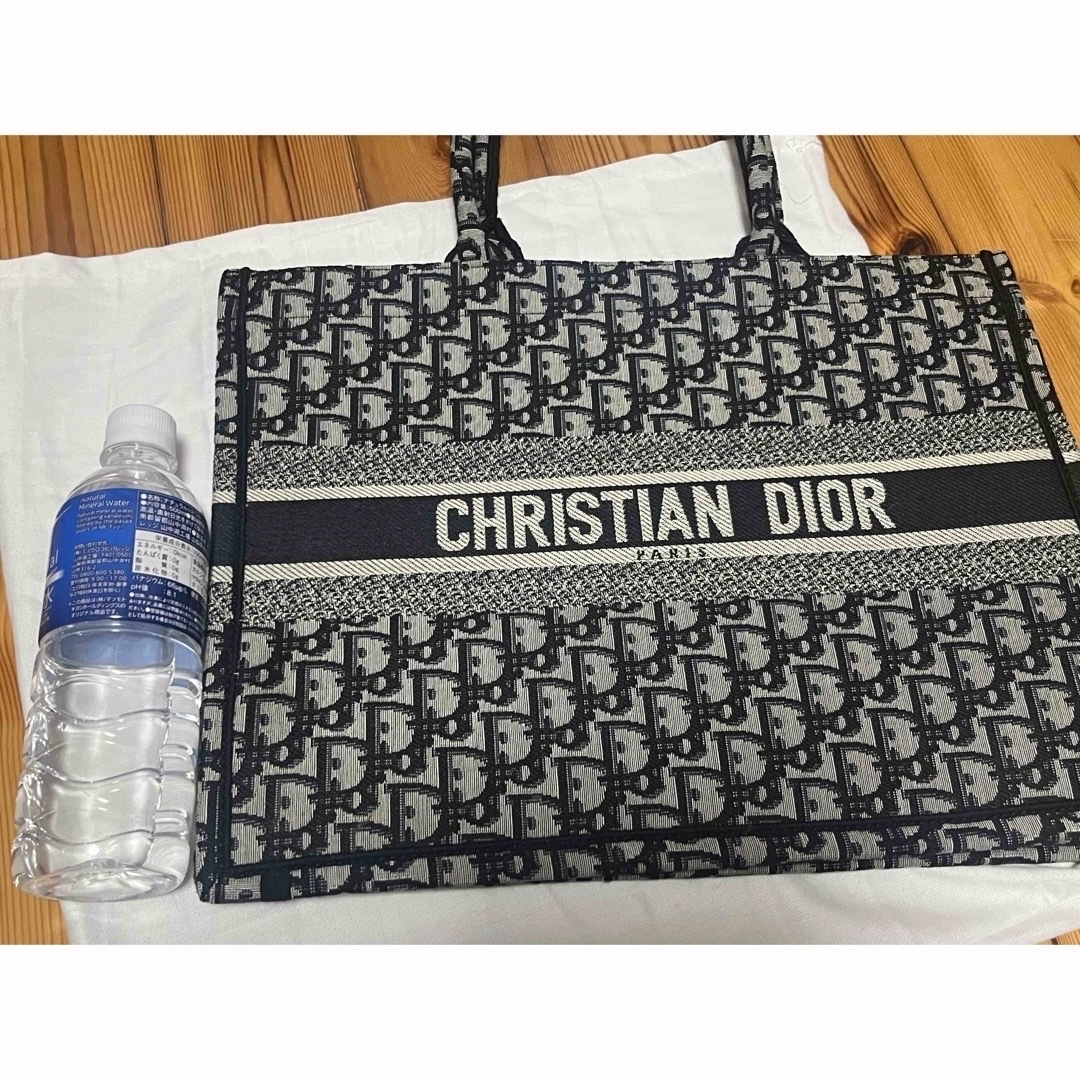 Dior(ディオール)のDIOR トートバッグ　ネイビー レディースのバッグ(トートバッグ)の商品写真