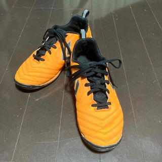 ヒュンメル(hummel)のヒュンメル　サッカートレーニングシューズ　22.5cm(シューズ)