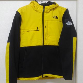 ノースフェイス(THE NORTH FACE) パーカー(イエロー/黄色系)の通販